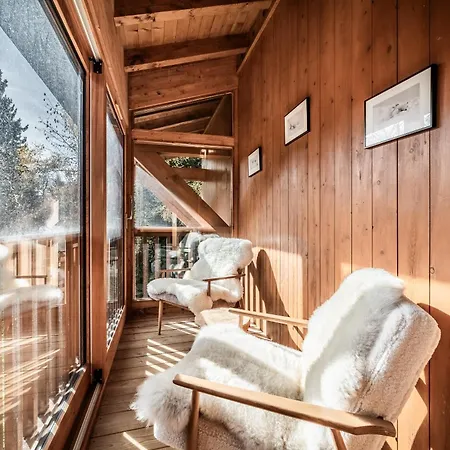 Snowdust - By Emerald