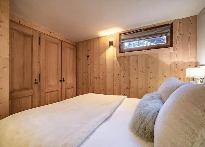 Snowdust - By Emerald