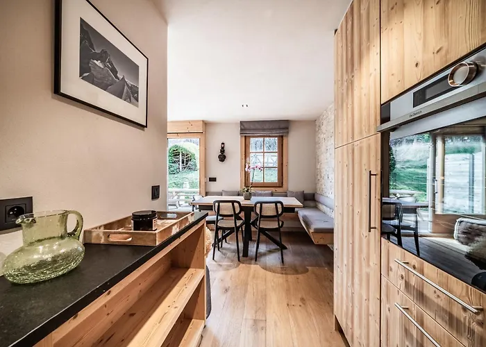 Snowdust - By Emerald *